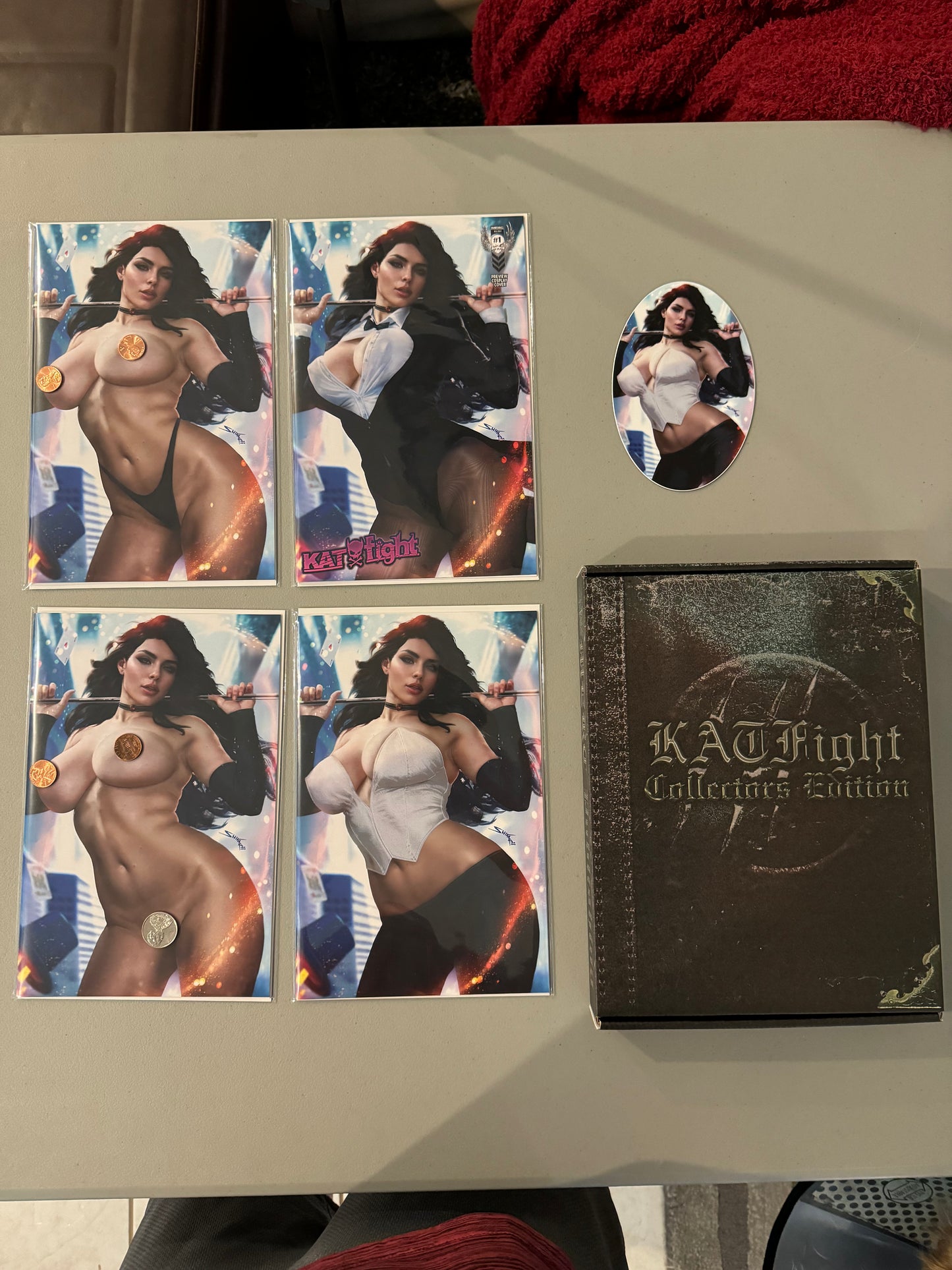 Katfight #1 Zatana - Box Set Limited to 200 Shikarii Patreon includes Sticker